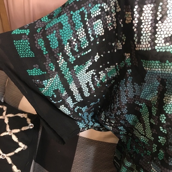 Miss Tina elastic ruffle waist with oversized sleeve blouse - Picture 3 of 7